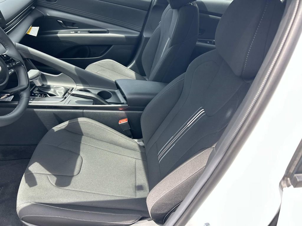 New 2026 Hyundai Elantra Sport FWD image 14