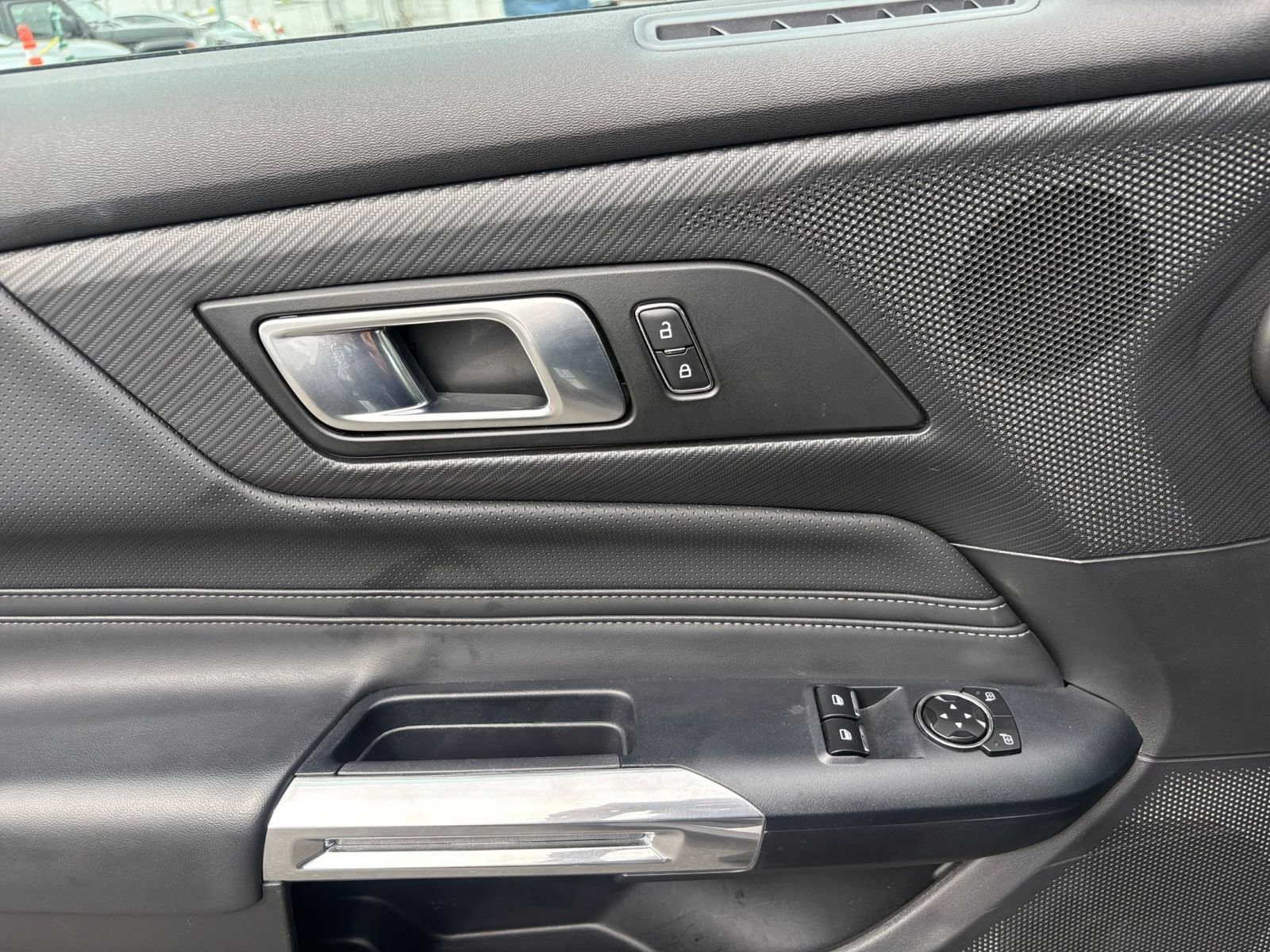 Used 2024 Ford Mustang Premium image 18