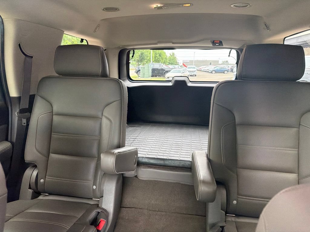Used 2017 GMC Yukon Denali AWD/4WD image 16