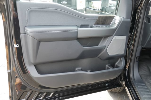 Used 2026 Ford F250 Lariat AWD/4WD image 14