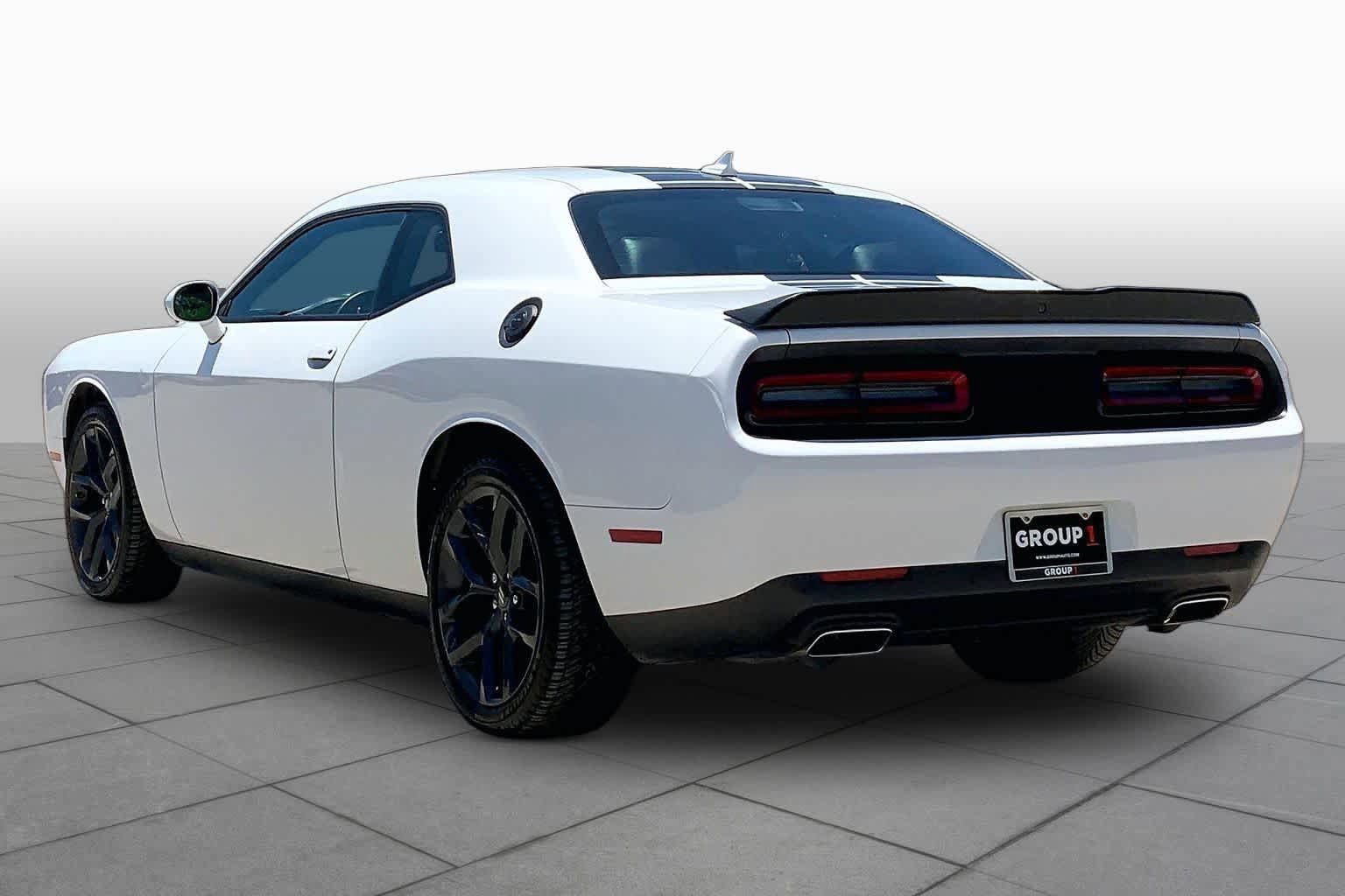 Used 2022 Dodge Challenger SXT w/ Plus Package RWD image 10