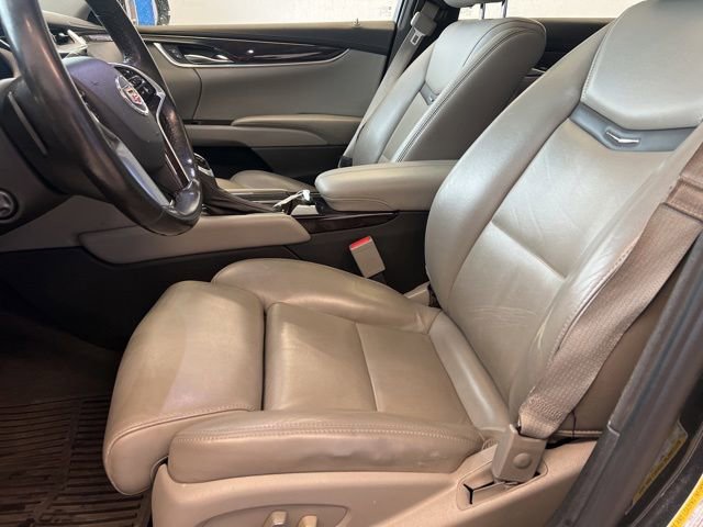 Used 2013 Cadillac XTS Luxury FWD image 21