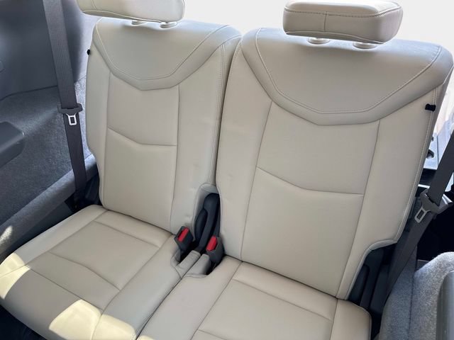 Certified 2024 Cadillac XT6 Premium Luxury w/ Technology Package AWD/4WD image 7