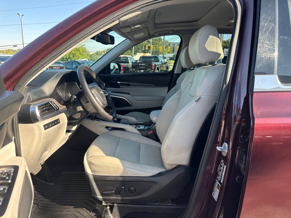 Used 2022 Kia Telluride EX w/ EX Premium Package FWD image 13