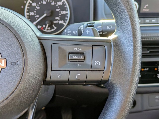 Used 2024 Nissan Rogue S image 17