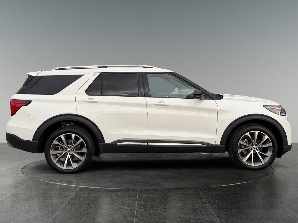 Certified 2025 Ford Explorer Platinum w/ Ultimate Package AWD/4WD image 11