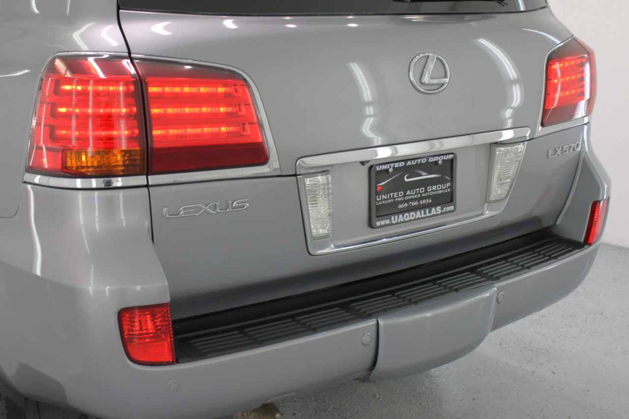 Used 2009 Lexus LX 570 4WD image 24