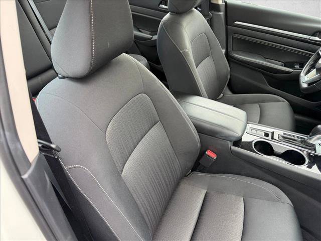 Used 2022 Nissan Altima 2.5 SV w/ SV Premium Package FWD image 25