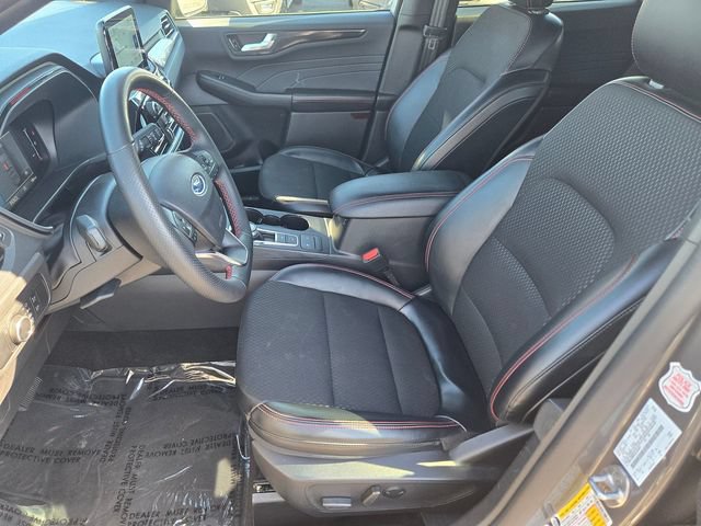 Used 2025 Ford Escape ST-Line AWD/4WD image 10