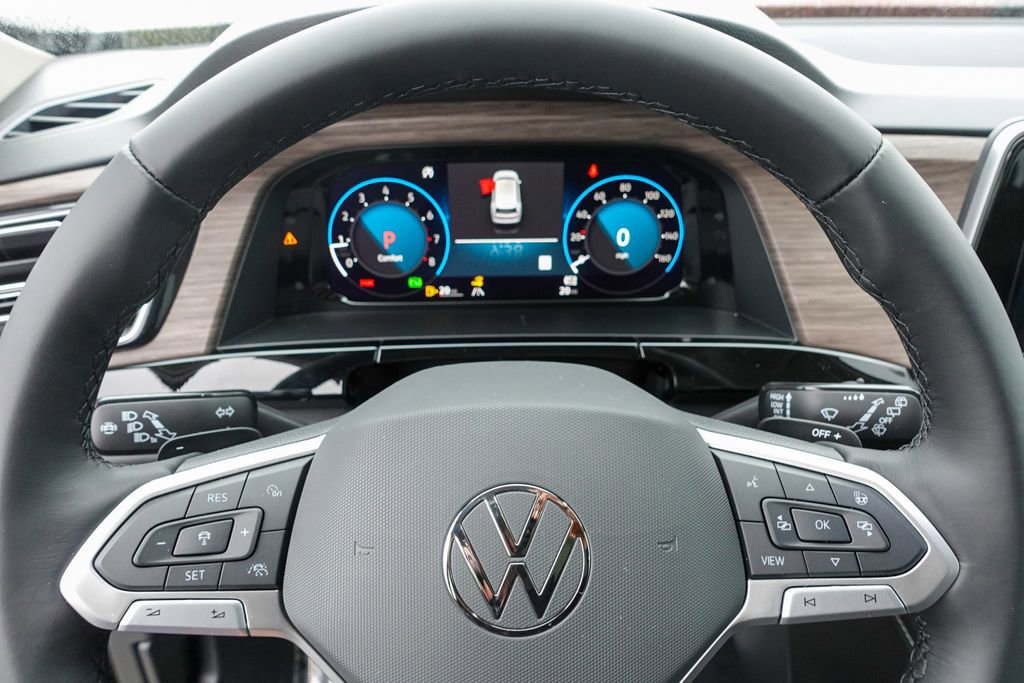 New 2026 Volkswagen Atlas SEL Premium R-Line image 16