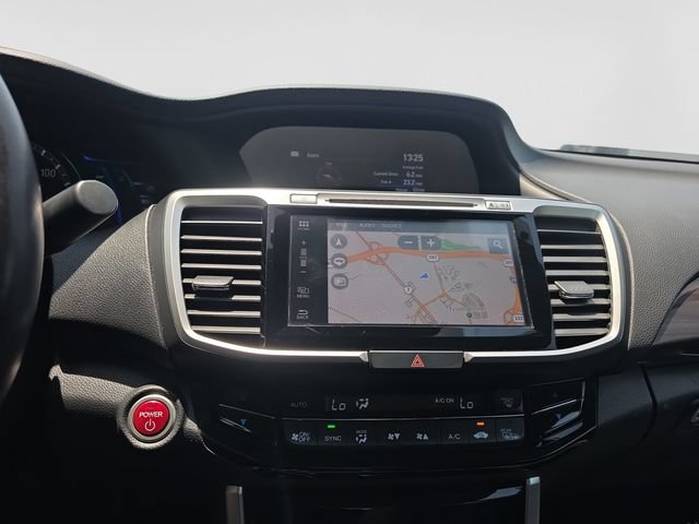 Used 2017 Honda Accord Touring image 15