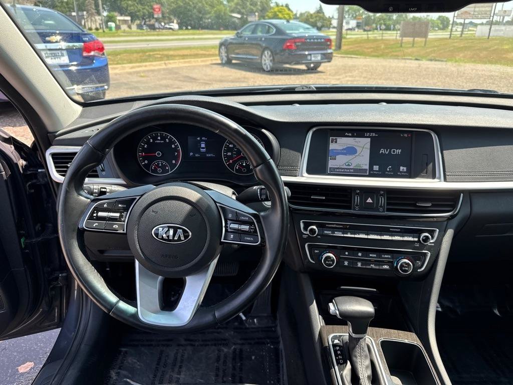 Used 2019 Kia Optima EX w/ EX Premium Package FWD image 32