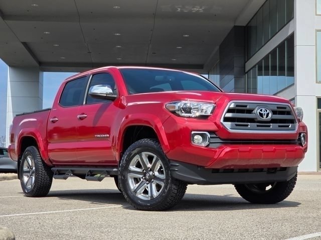 Used 2017 Toyota Tacoma Limited w/ Tow Package AWD/4WD image 2