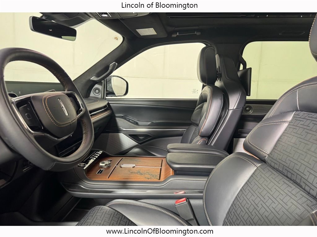 New 2025 Lincoln Navigator L Black Label AWD/4WD image 41