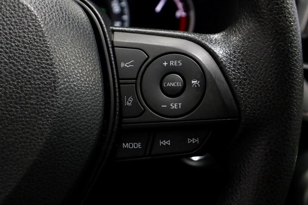 Used 2023 Toyota RAV4 XLE w/ Convenience Package image 29