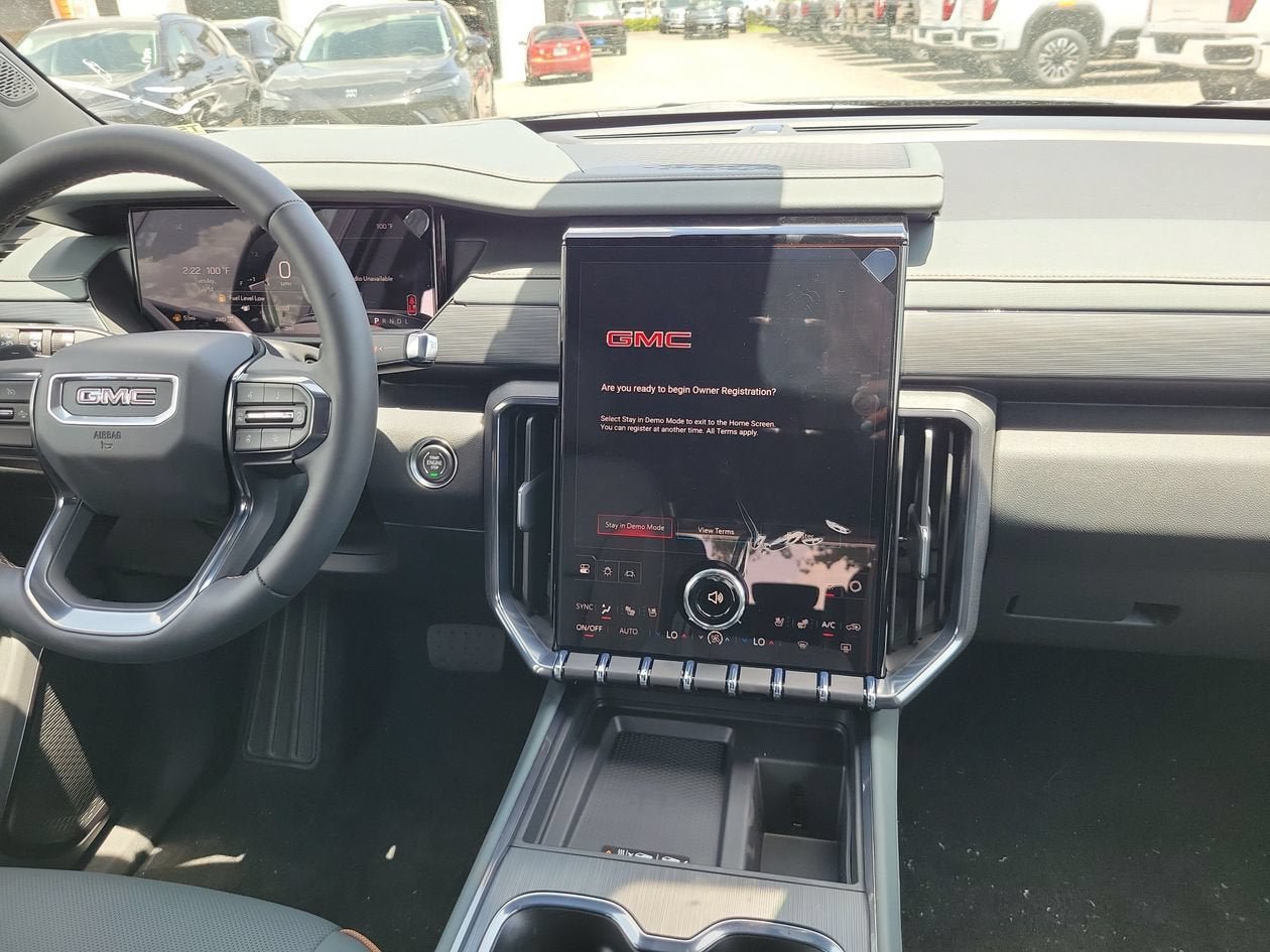 New 2026 GMC Acadia AT4 w/ Luxury Package AWD/4WD image 16
