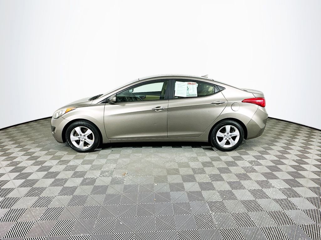 Used 2013 Hyundai Elantra GLS image 6