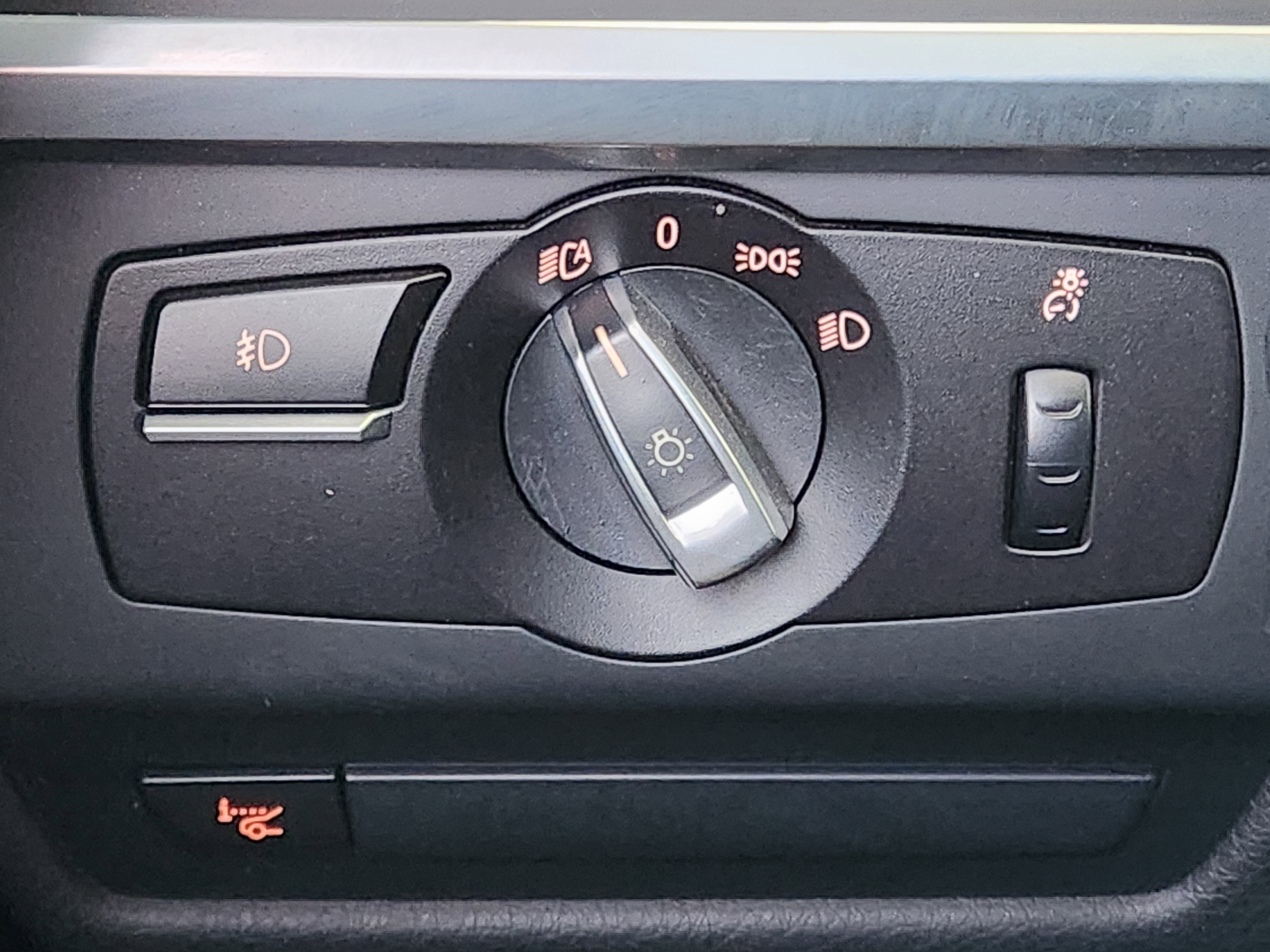 Used 2013 BMW 650i Convertible image 27