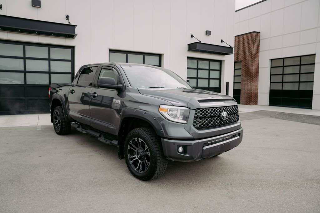 Used 2021 Toyota Tundra Platinum image 4