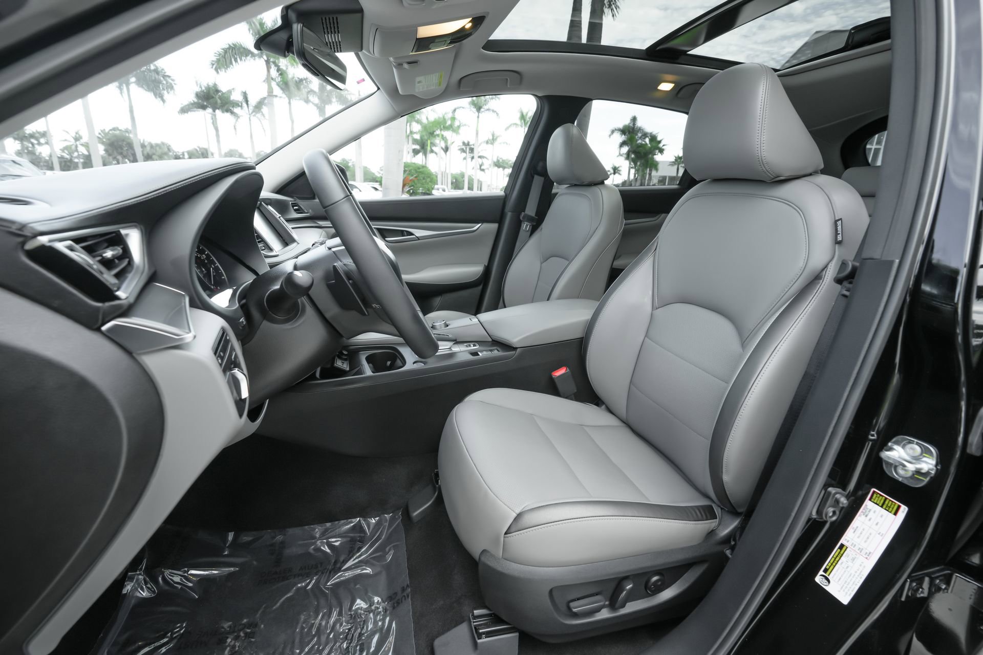 Used 2025 INFINITI QX50 Luxe image 6