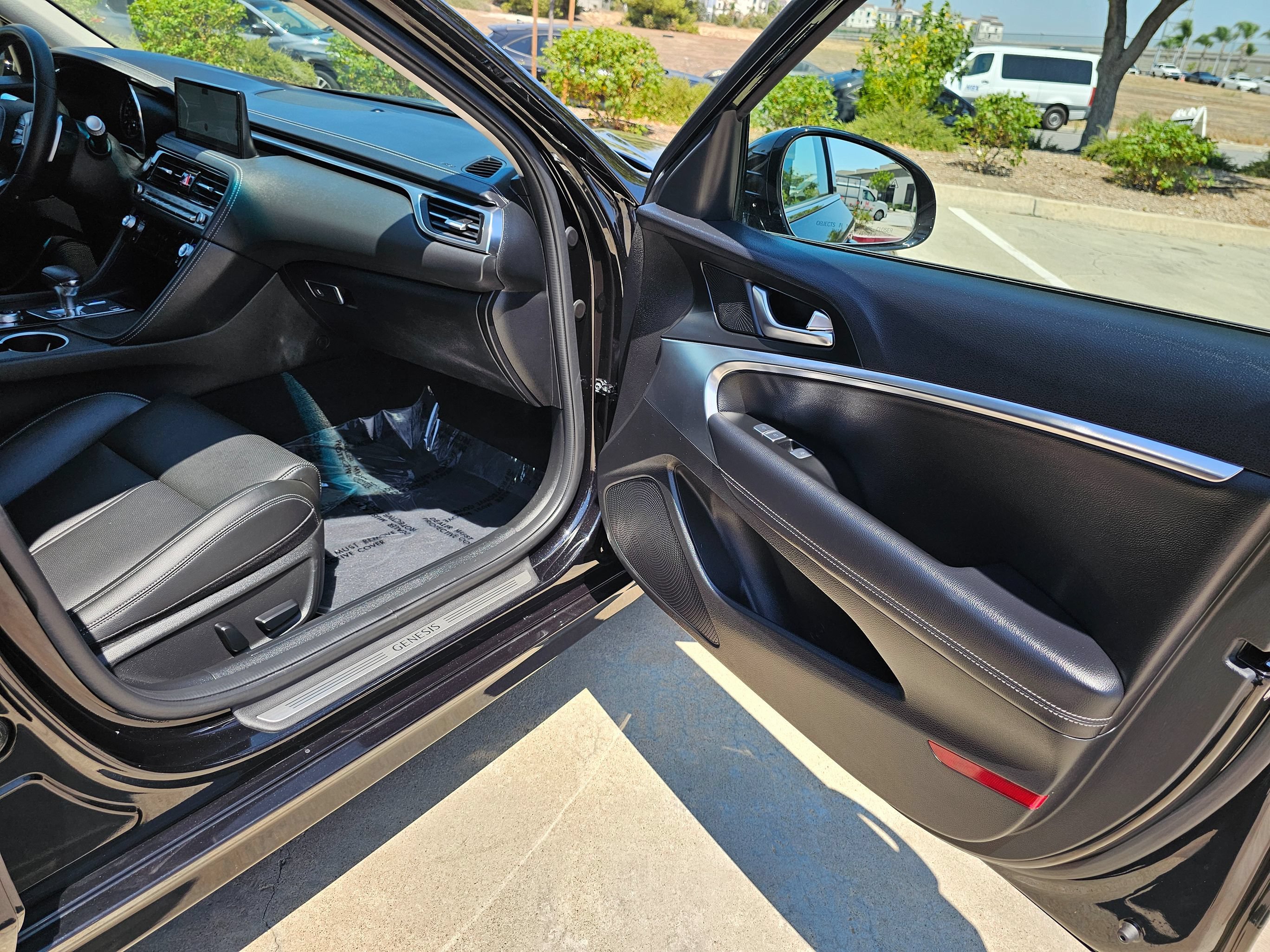 Used 2025 Genesis G70 2.5T RWD image 28