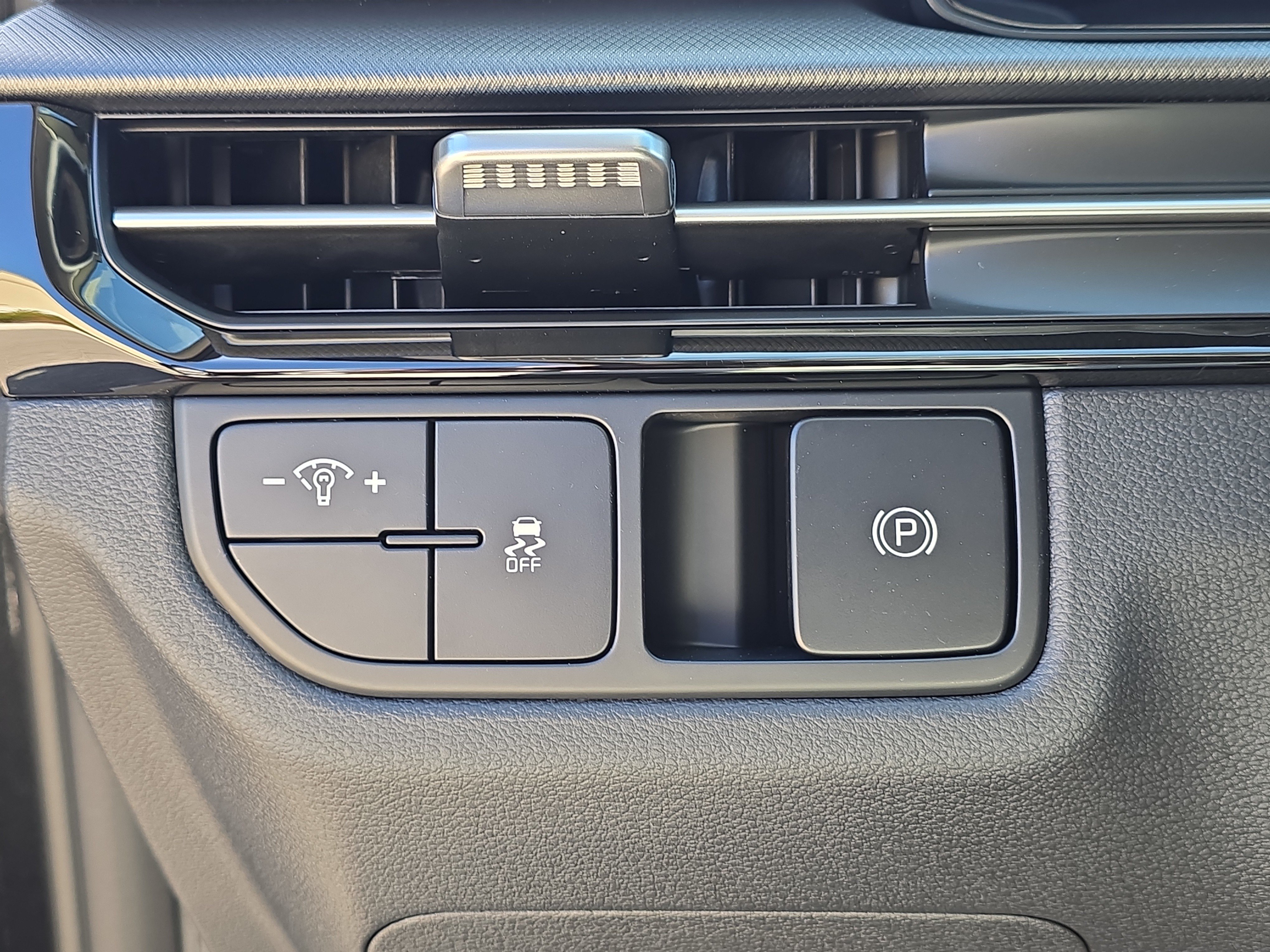 New 2027 Kia Sportage LX FWD image 27
