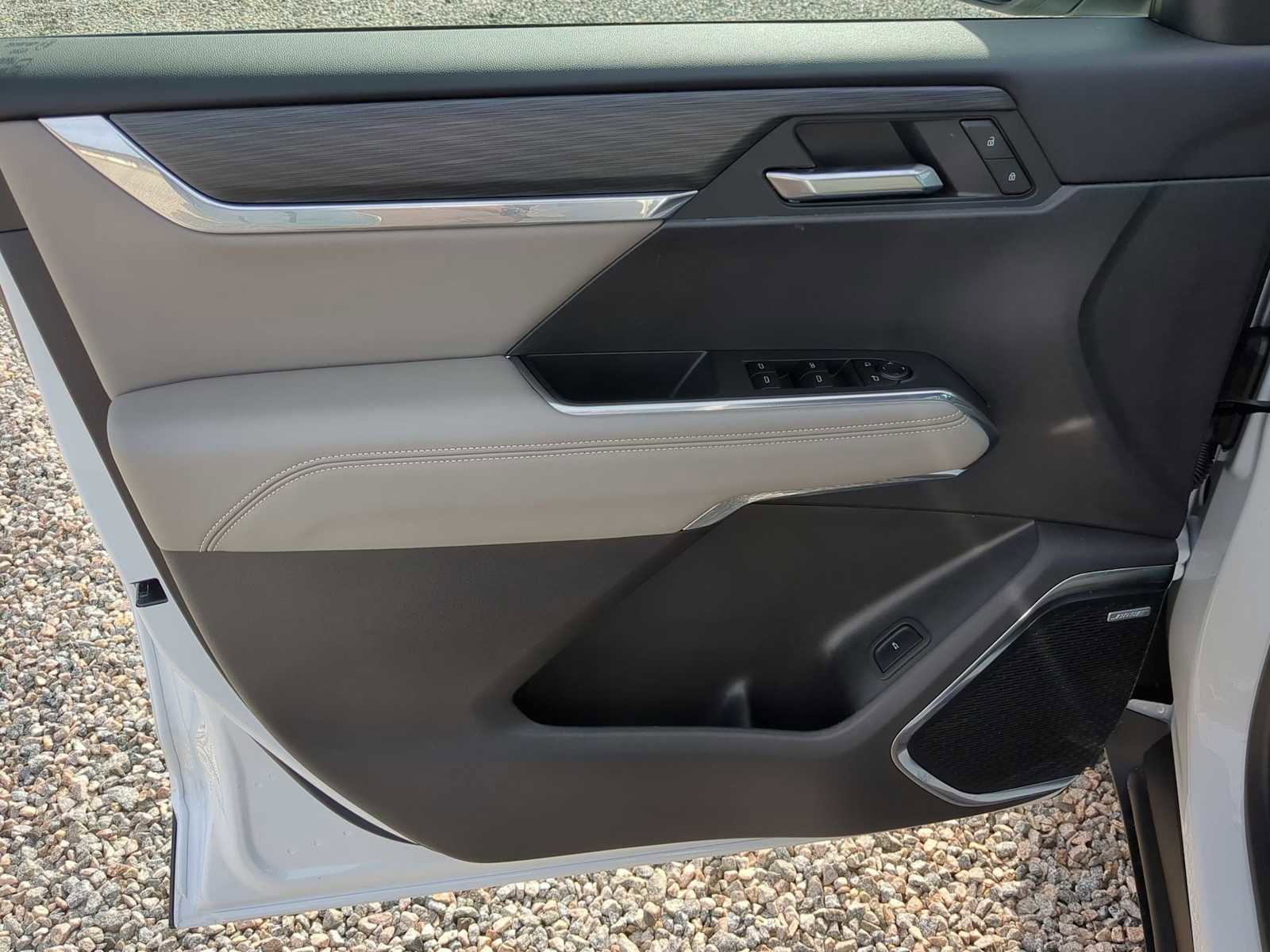 New 2026 GMC Acadia Elevation w/ Elevation Premium Package image 11