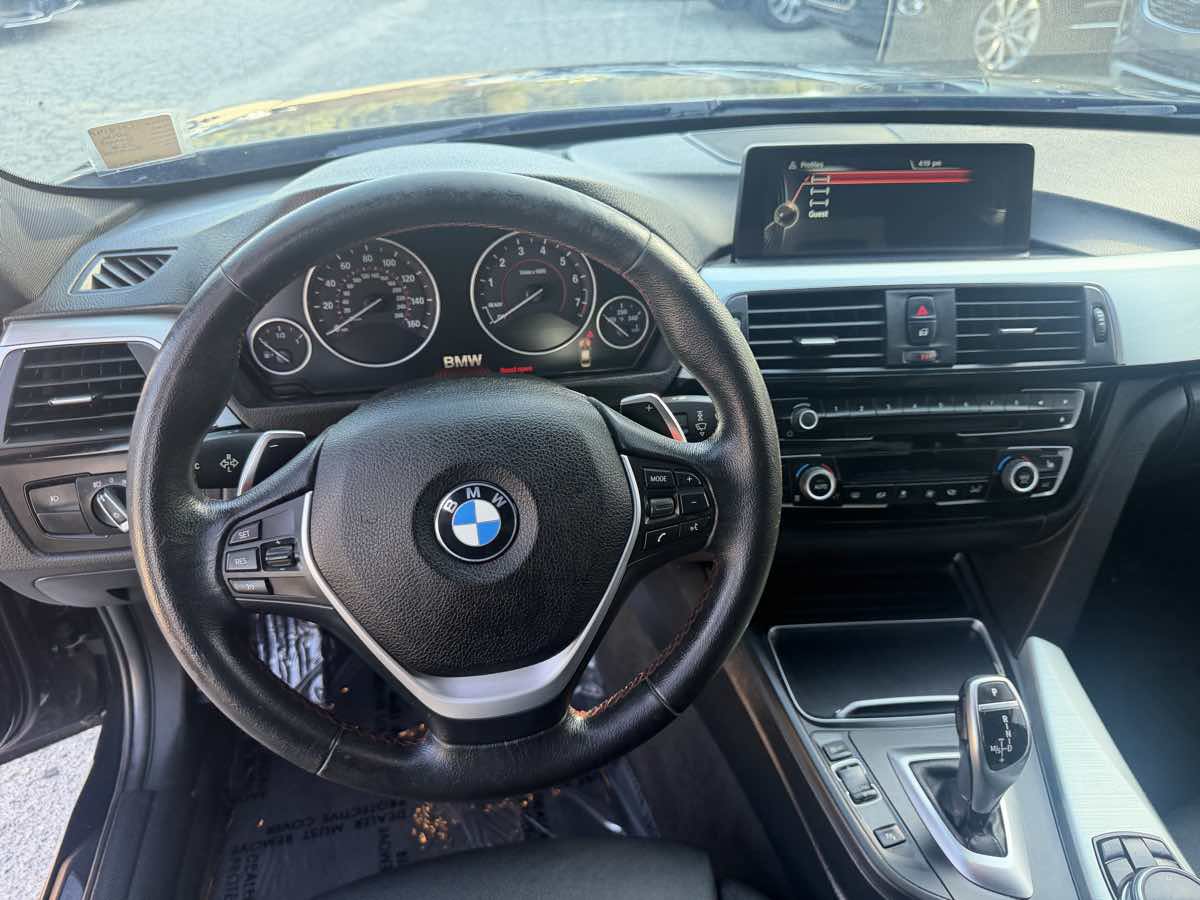 Used 2016 BMW 328i Sedan RWD image 13