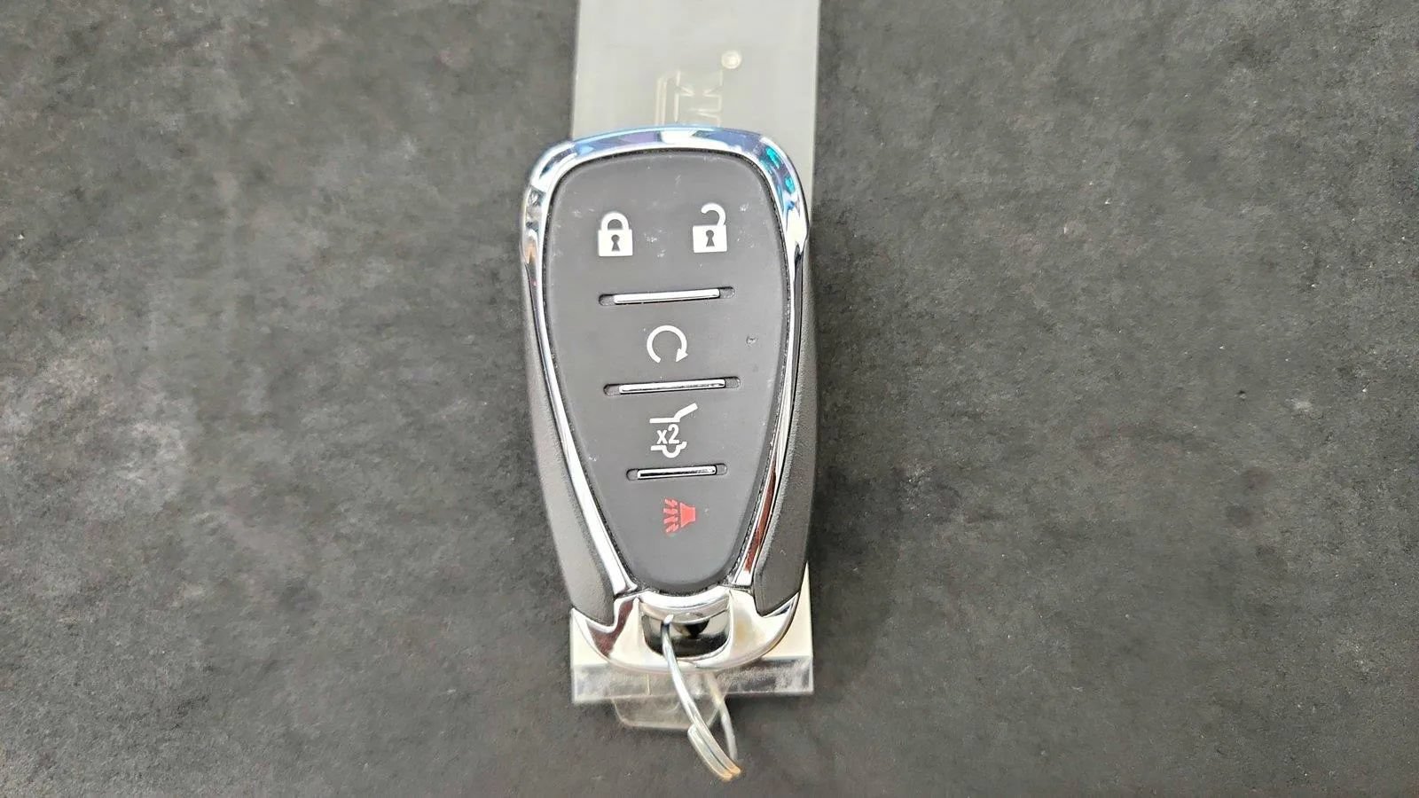 Used 2024 Chevrolet Equinox LT FWD image 13
