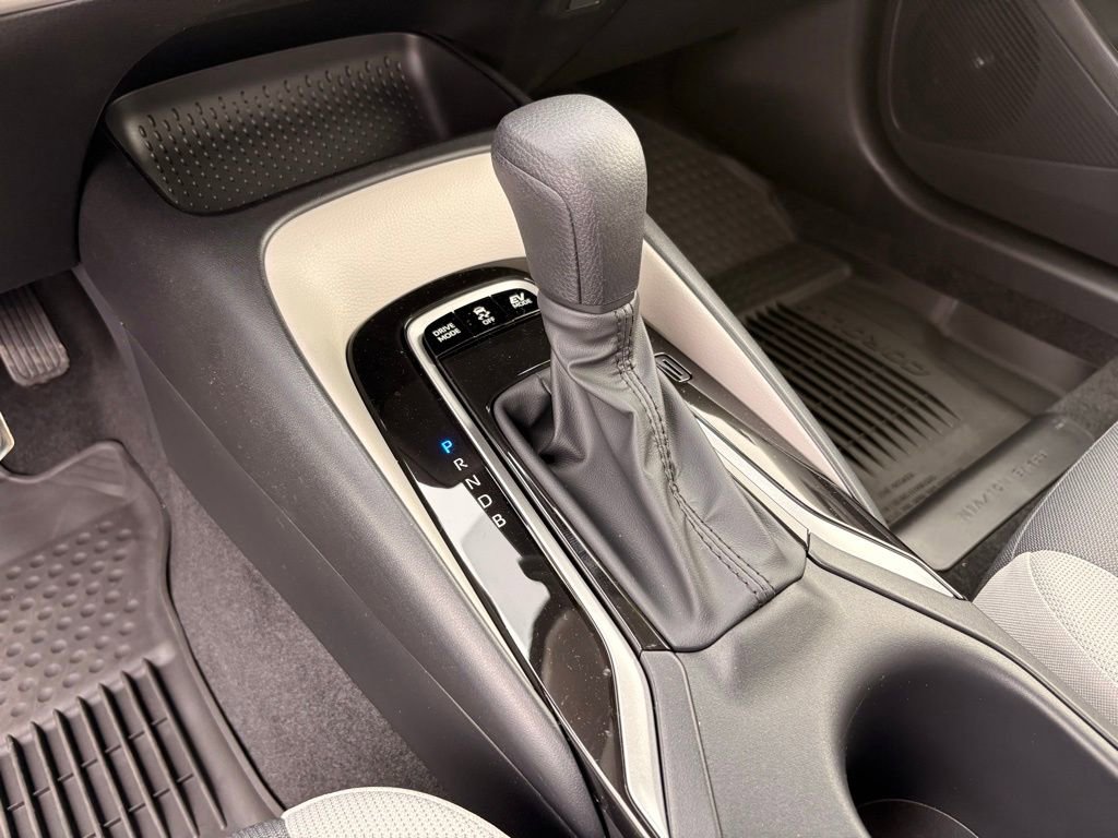 Used 2026 Toyota Corolla LE image 16