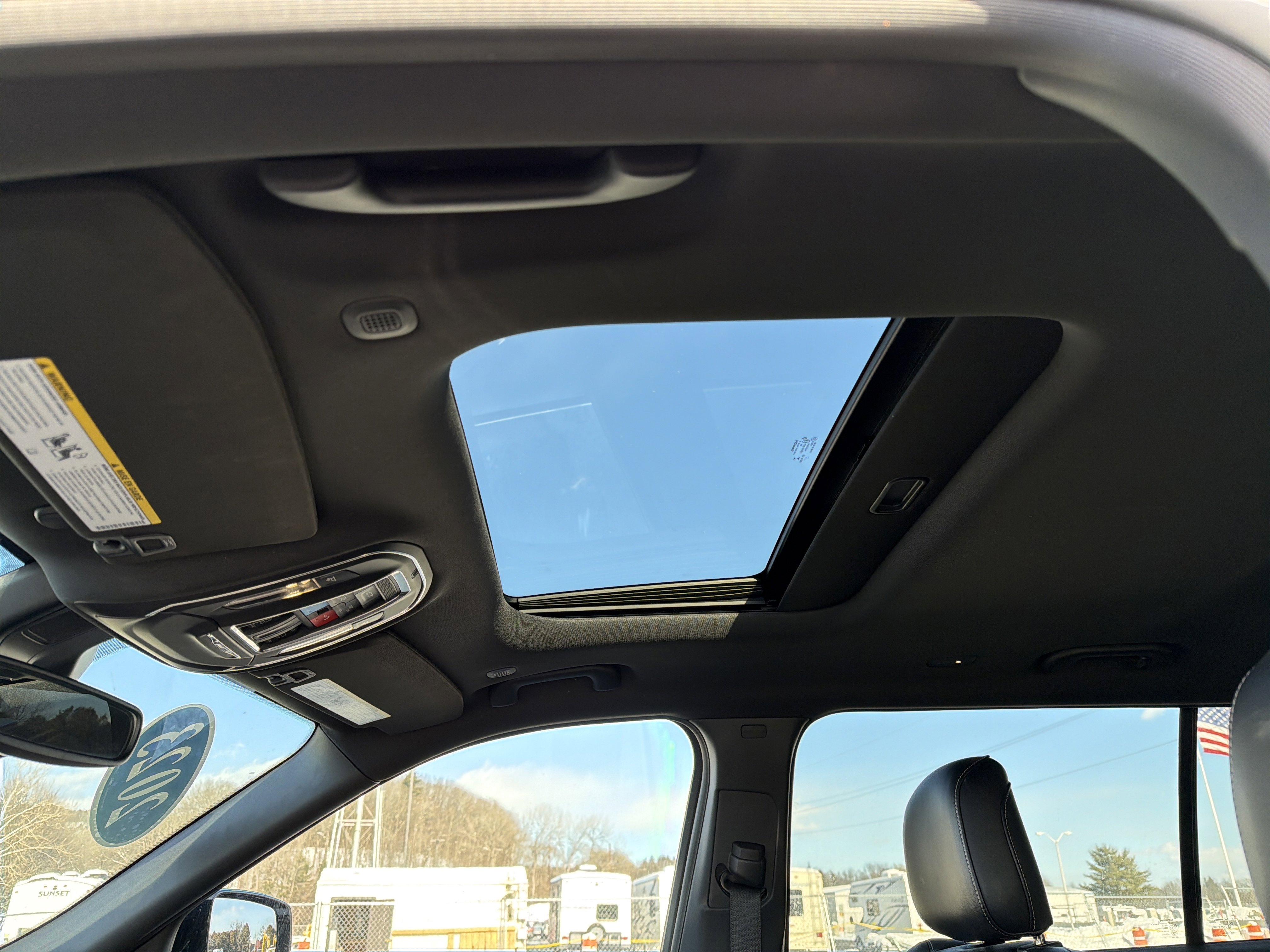 Used 2023 Jeep Grand Cherokee L Laredo image 27