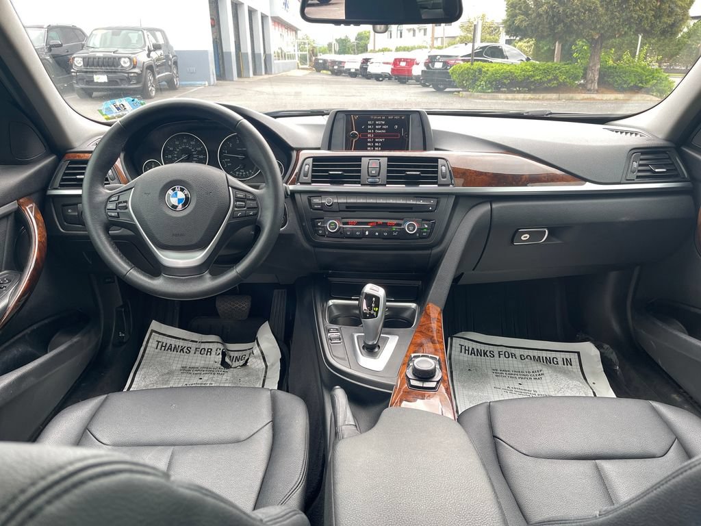 Used 2014 BMW 328i xDrive Sedan AWD/4WD image 21