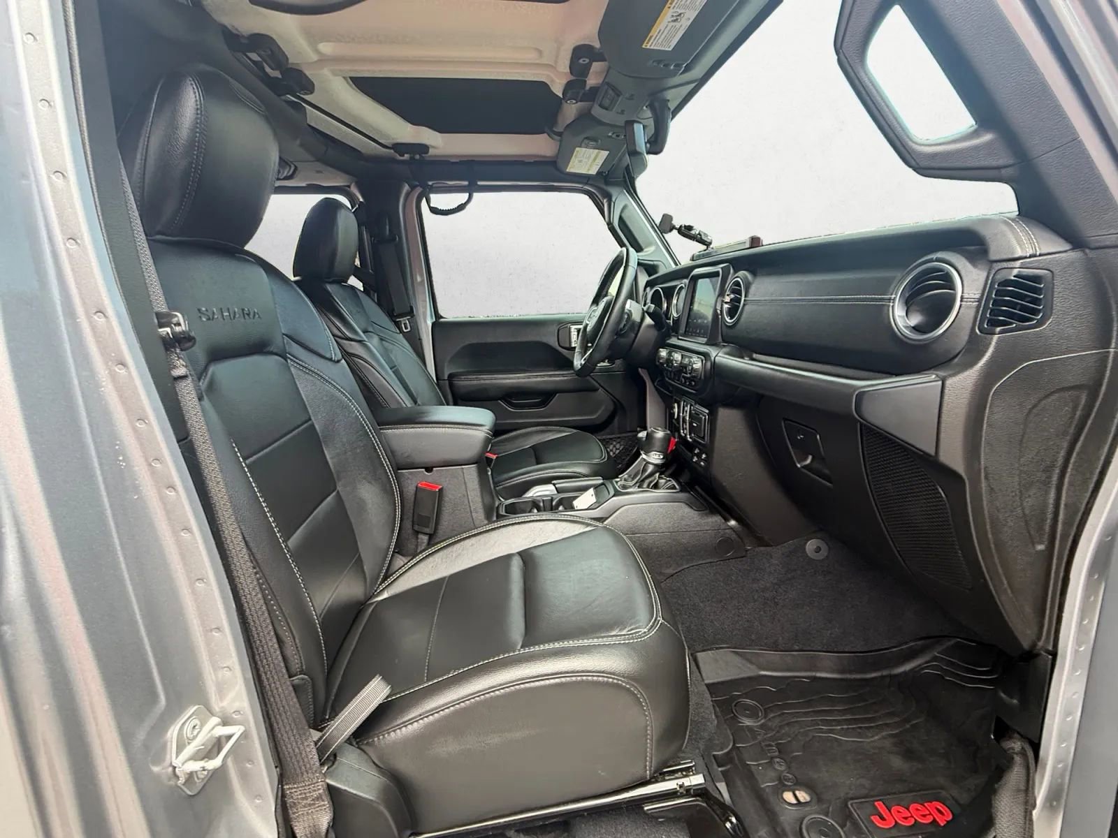 Used 2019 Jeep Wrangler Unlimited Sahara AWD/4WD image 21