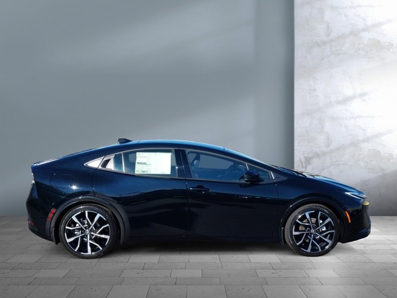 New 2026 Toyota Prius Plug-In Hybrid image 7