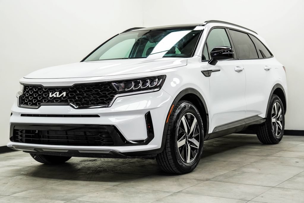 Used 2023 Kia Sorento S w/ Panoramic Sunroof Package FWD image 7