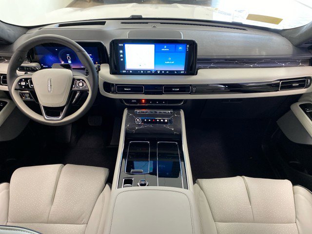 New 2025 Lincoln Aviator Black Label image 11