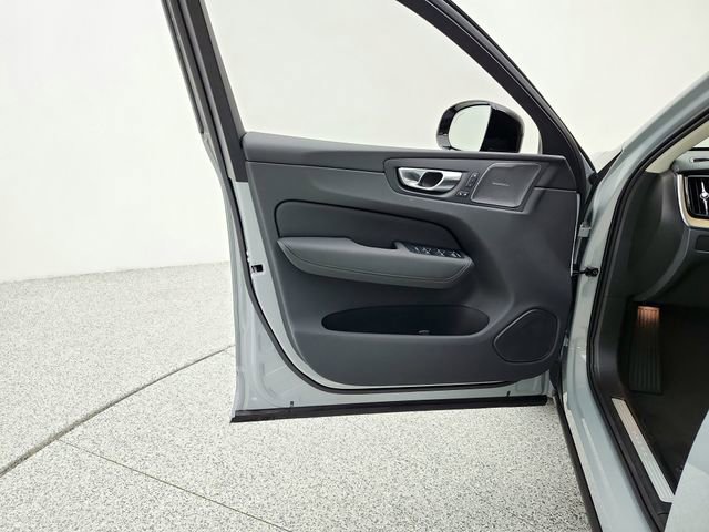 New 2026 Volvo XC60 T8 Plus w/ Climate Package AWD/4WD image 27