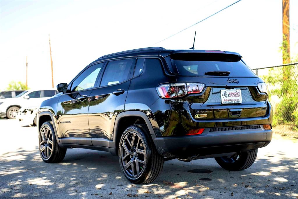 New 2026 Jeep Compass Latitude image 5