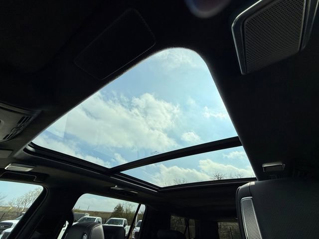 Used 2022 Cadillac Escalade ESV Sport Platinum image 7