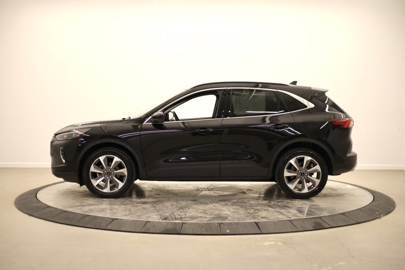 Used 2023 Ford Escape Platinum image 6