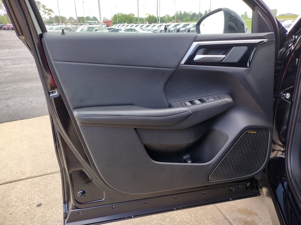 New 2025 Mitsubishi Outlander SE image 30