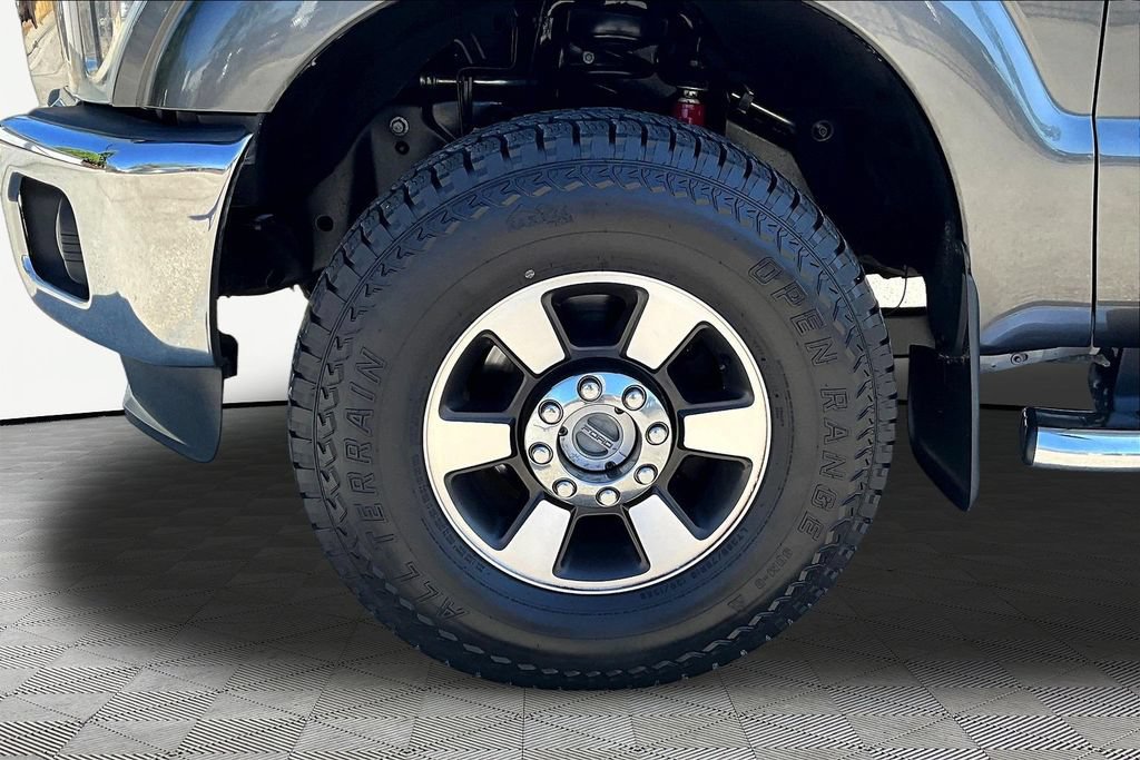 Used 2015 Ford F250 Lariat w/ Lariat Interior Package AWD/4WD image 28