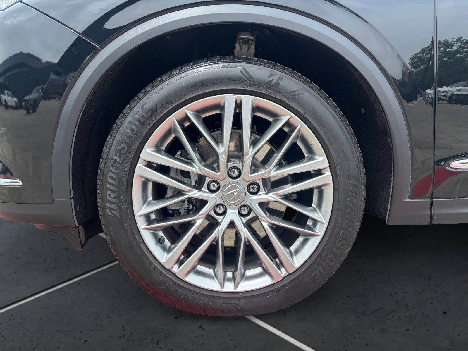 Used 2023 Acura MDX SH-AWD w/ Advance Package image 14