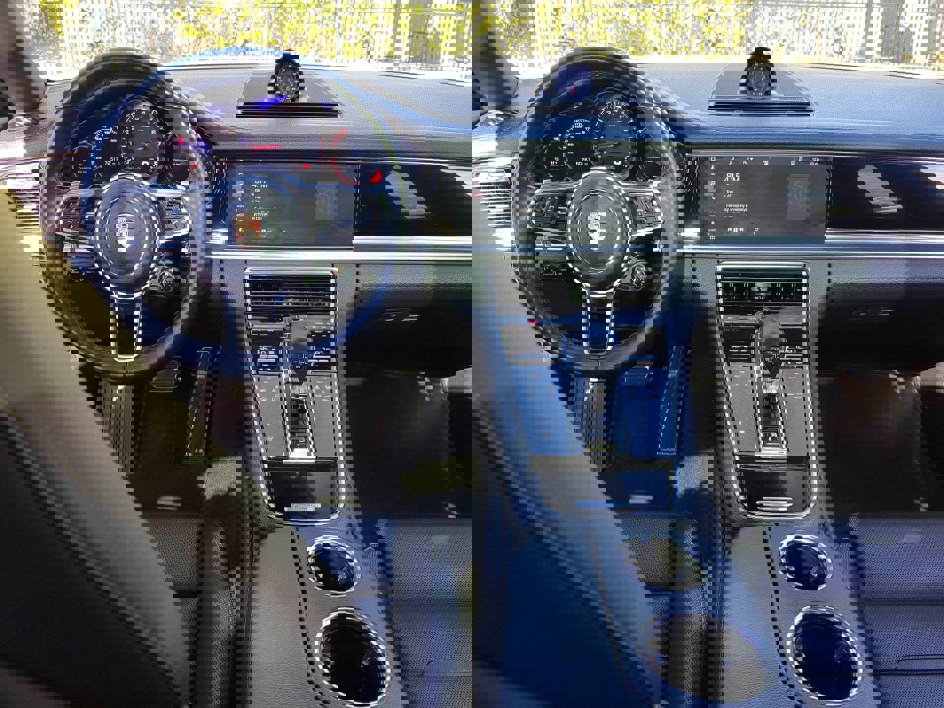 Used 2018 Porsche Panamera 4S w/ Premium Package Plus image 16