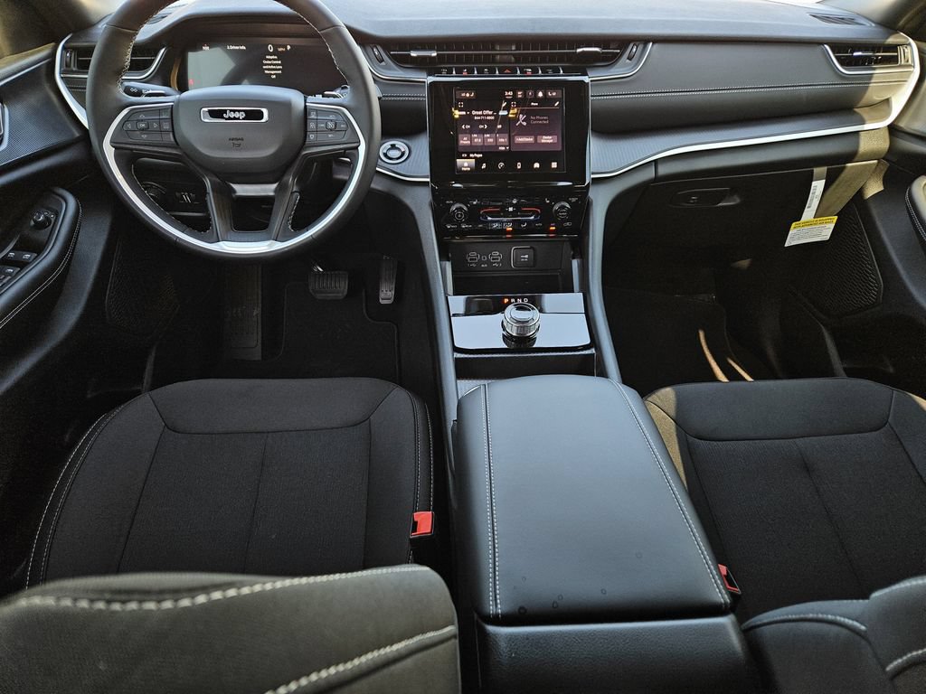New 2026 Jeep Grand Cherokee L 2WD image 9