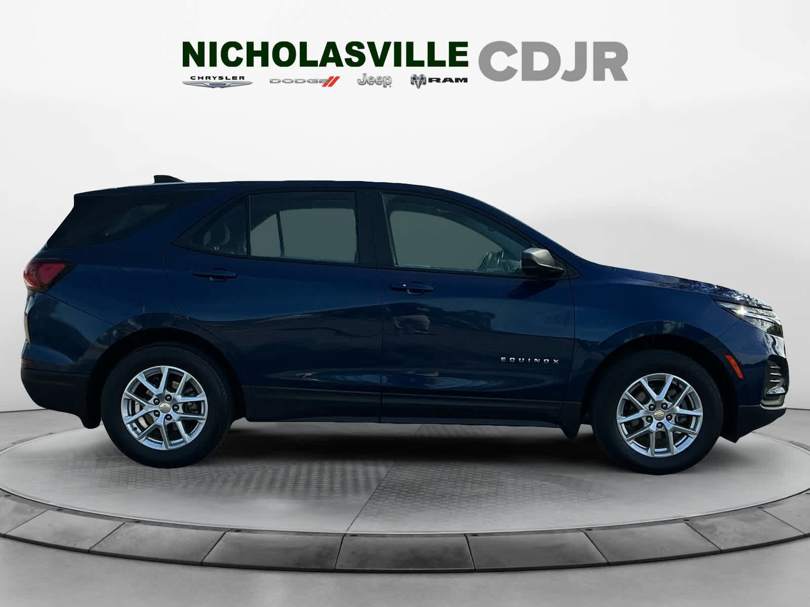 Used 2022 Chevrolet Equinox LS AWD/4WD image 6
