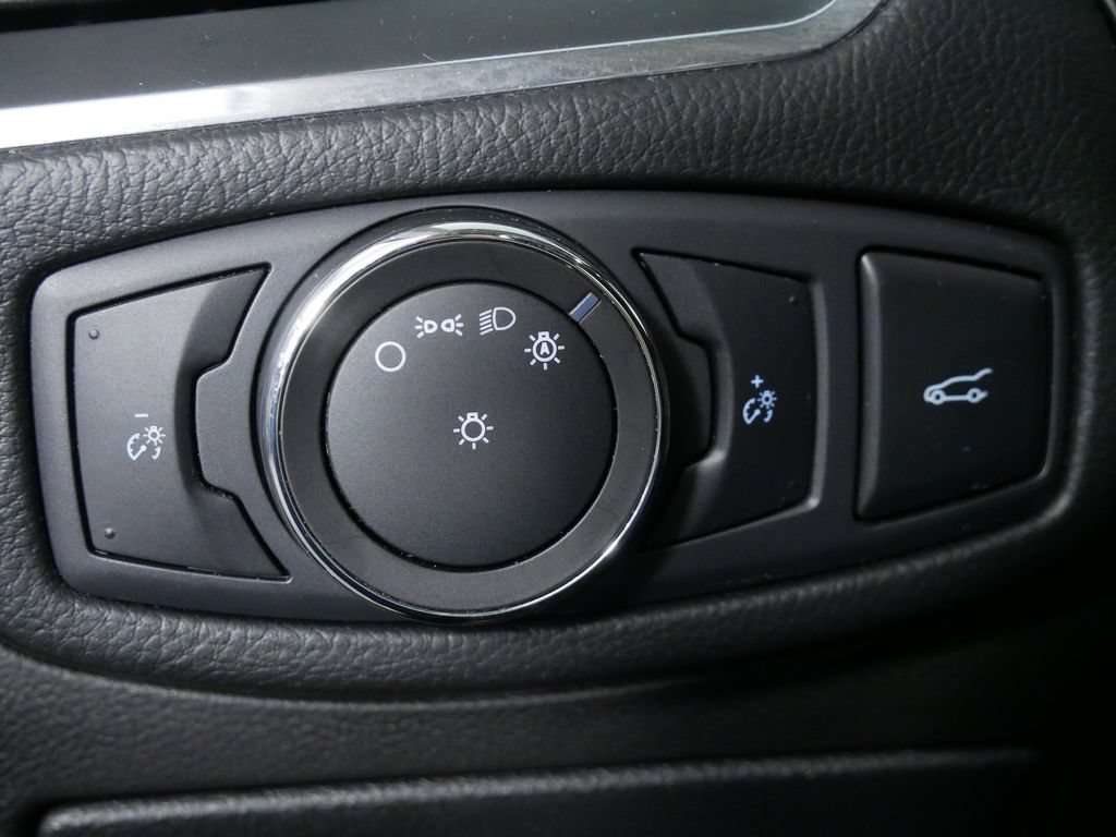Used 2018 Ford Edge Sport w/ Equipment Group 401A AWD/4WD image 24