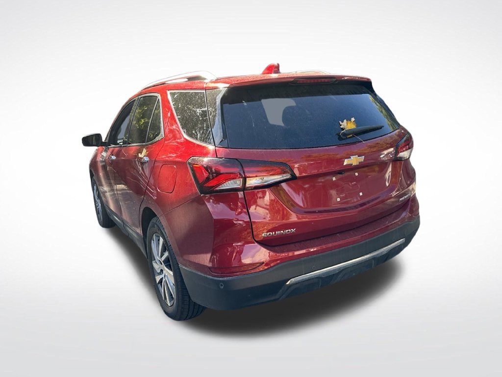 Used 2024 Chevrolet Equinox Premier FWD image 3