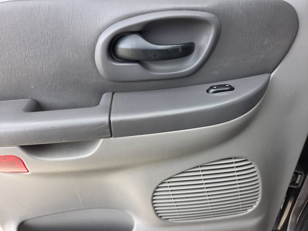 Used 2003 Ford F150 XLT RWD image 22