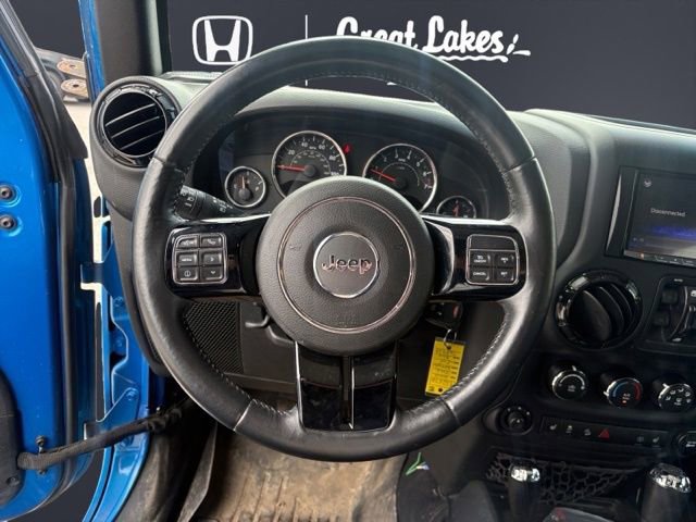 Used 2015 Jeep Wrangler Unlimited Sahara AWD/4WD image 8